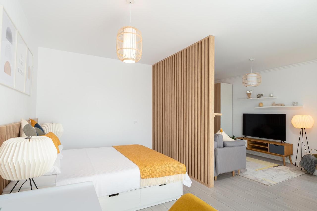 Moon Plaza Deluxe Studios Bucureşti Eksteriør bilde