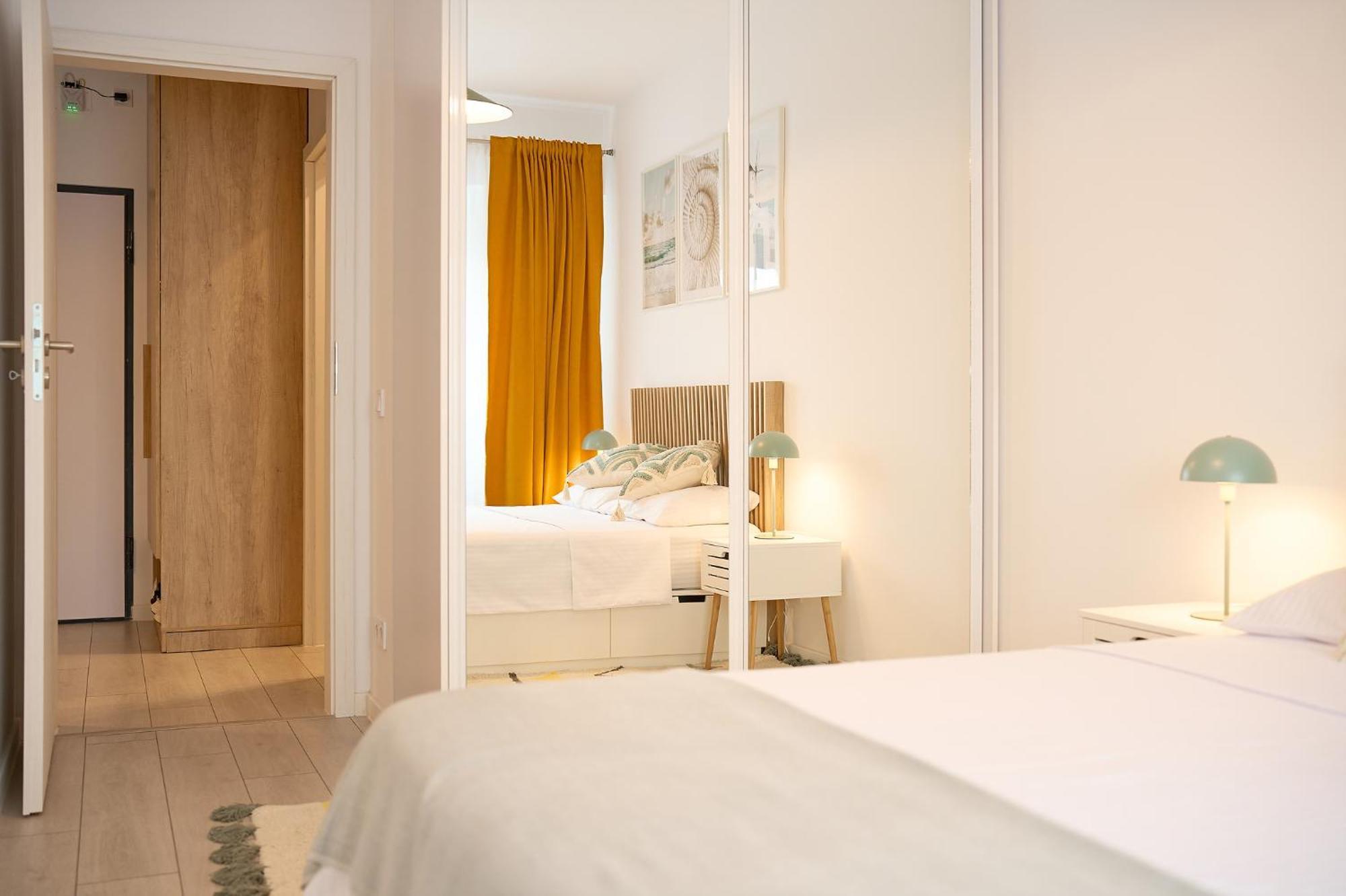 Moon Plaza Deluxe Studios Bucureşti Eksteriør bilde